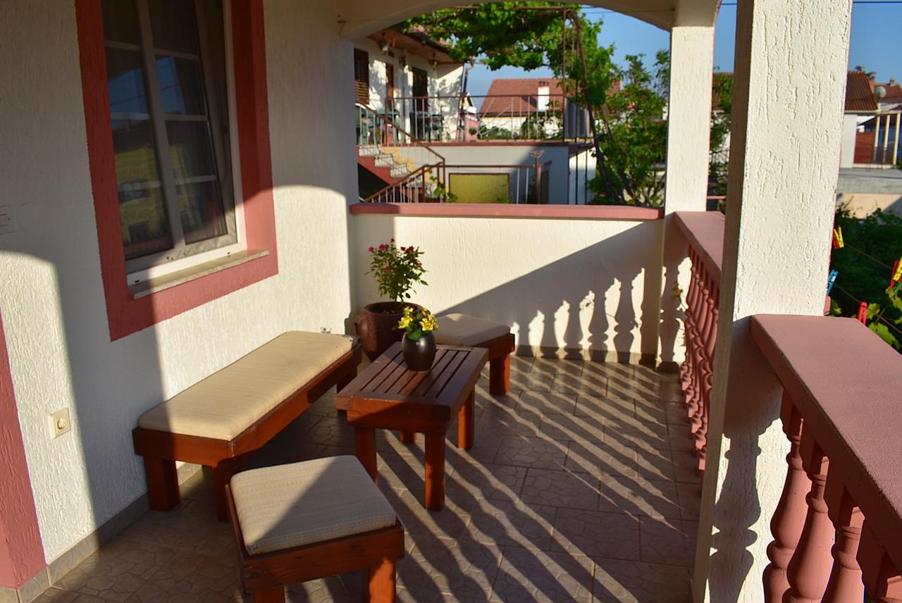 Apartments Zara Екстер'єр фото